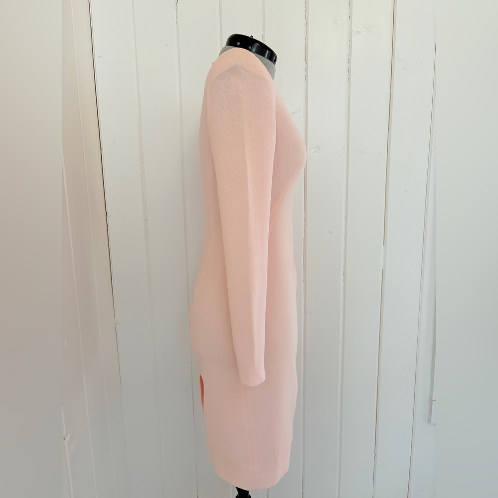 Alexander McQueen Pale Pink Structured Crepe Dress - Picture 10 of 16